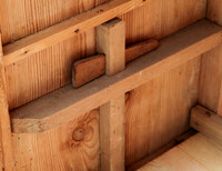 Bottom Detail